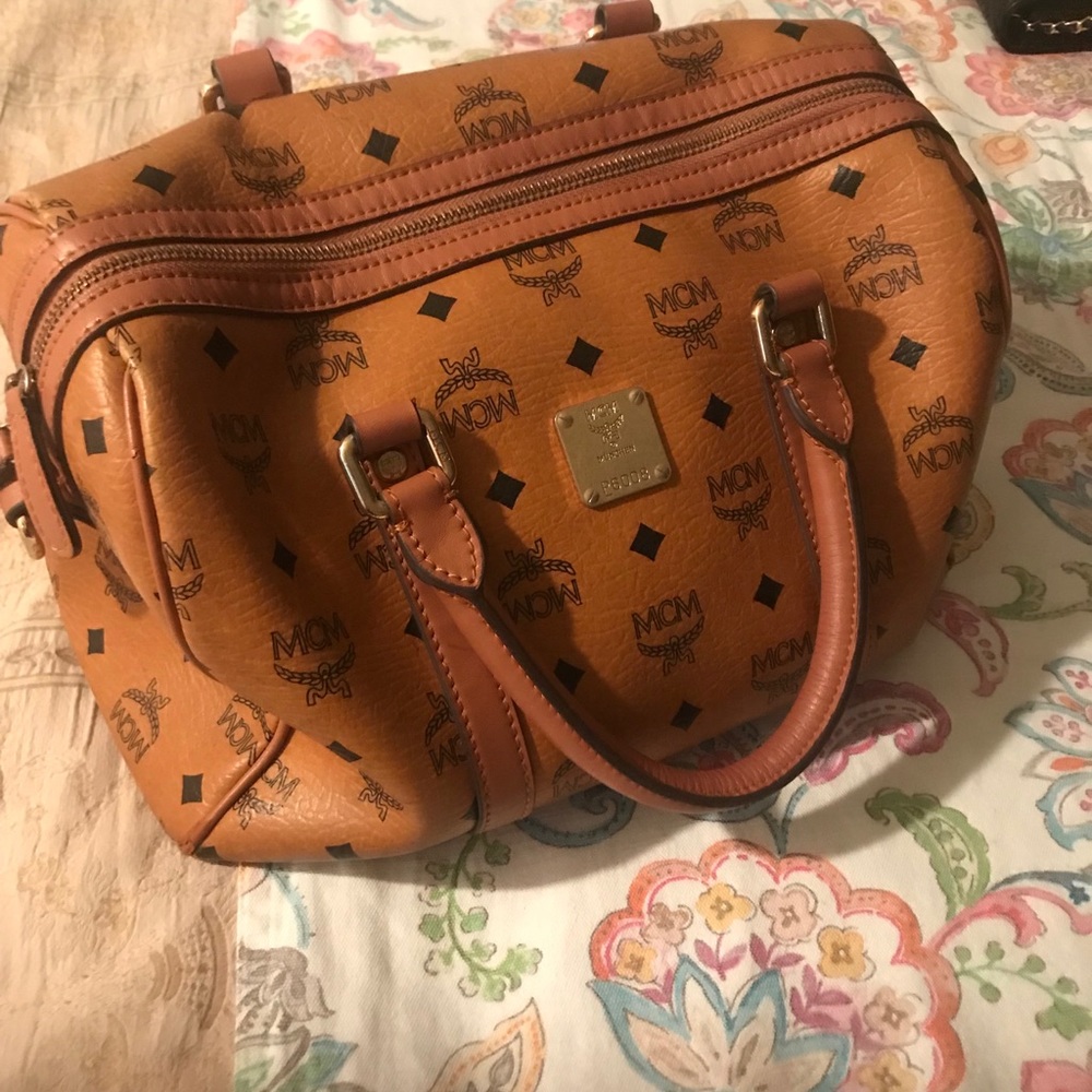 Brown leather speedy bag